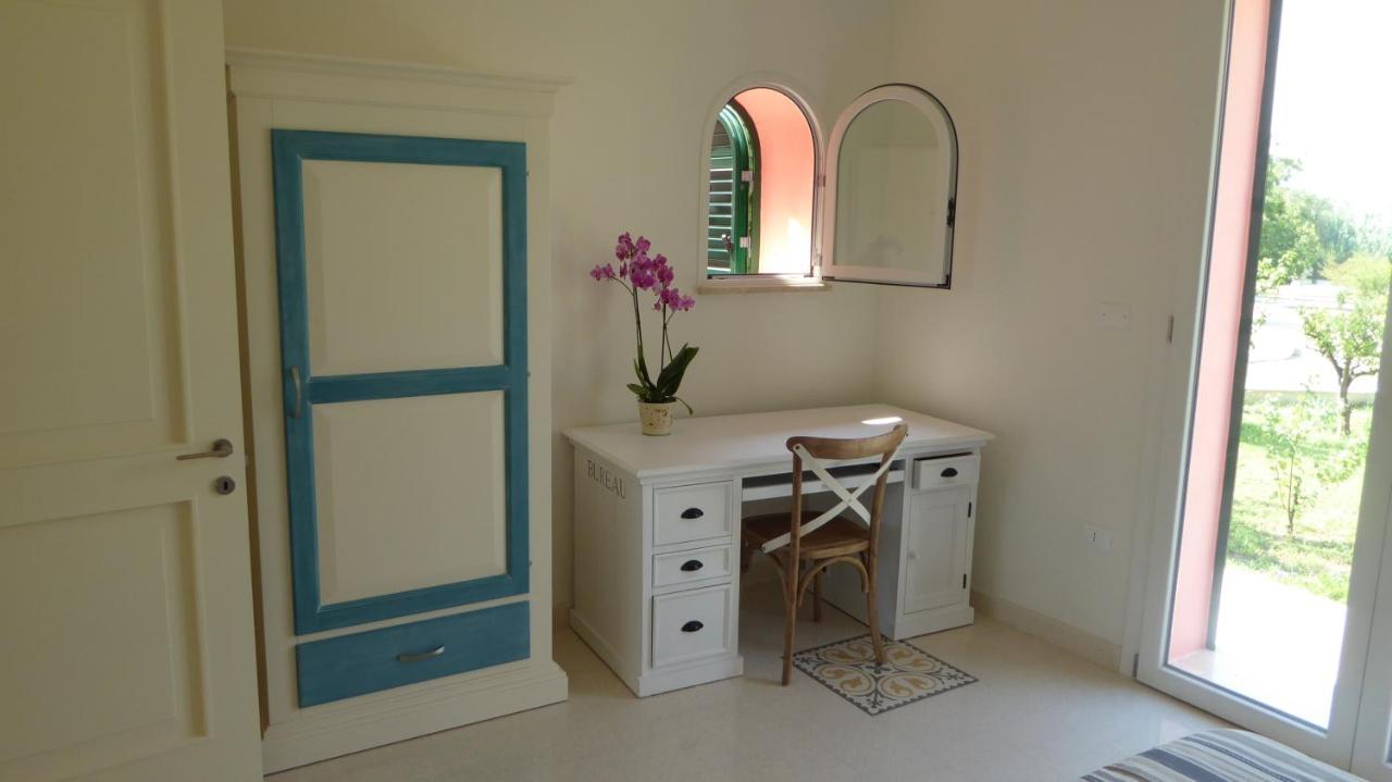 Villa Sirgole Rosa With Pool, Galatina Cutrofiano Ngoại thất bức ảnh