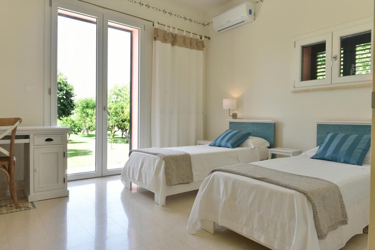 Villa Sirgole Rosa With Pool, Galatina Cutrofiano Ngoại thất bức ảnh