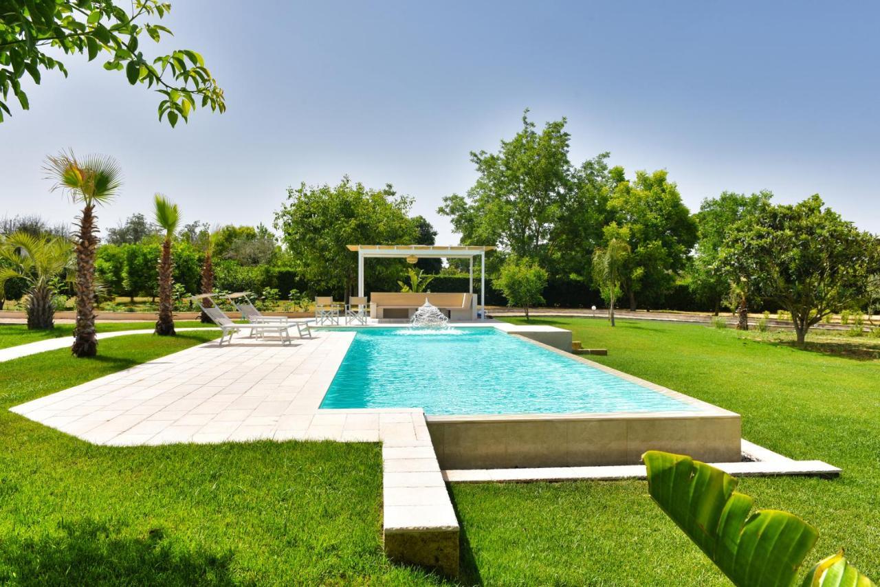 Villa Sirgole Rosa With Pool, Galatina Cutrofiano Ngoại thất bức ảnh