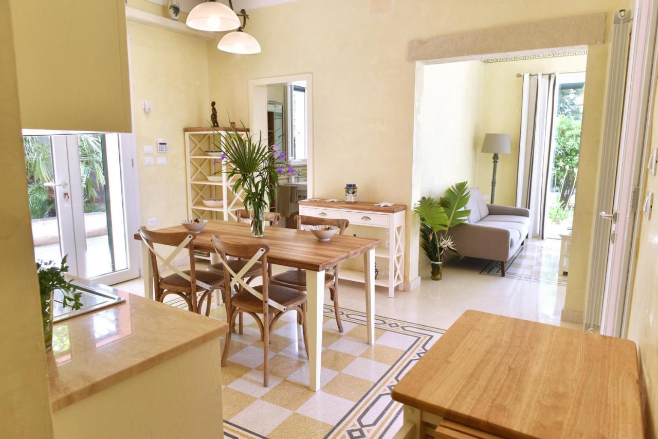 Villa Sirgole Rosa With Pool, Galatina Cutrofiano Ngoại thất bức ảnh