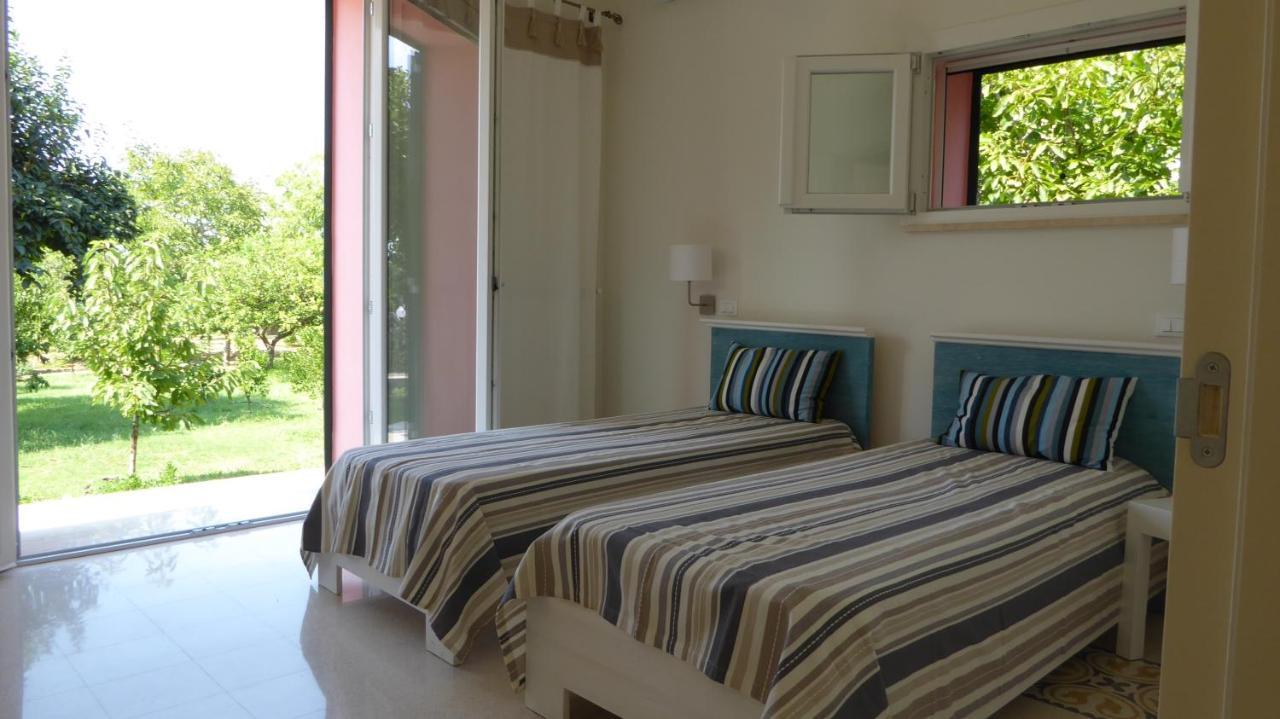 Villa Sirgole Rosa With Pool, Galatina Cutrofiano Ngoại thất bức ảnh